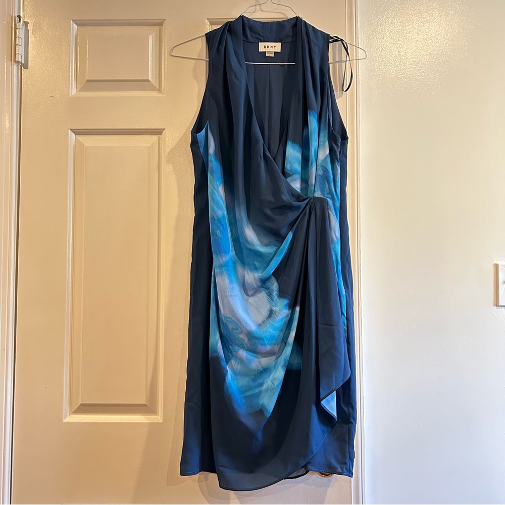 NWT DKNY knee-length faux wrap navy dress Size 8